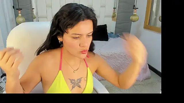 Thaliaa Lopez online show from March 27, 2026, 6:22 am