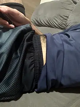 MOREN044 online show from February 12, 2026, 5:13 pm