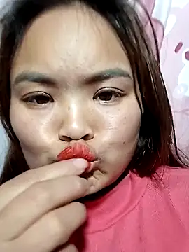 Luminana online show from March 23, 2026, 4:23 am