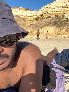 Reez77 online show from March 22, 2026, 7:43 am