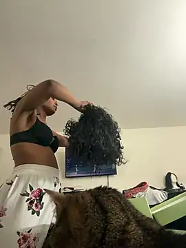 Goldie Glows63 online show from April 13, 2026, 3:21 am