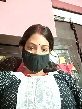 BIG QWEEN NO1 online show from April 4, 2026, 11:28 am