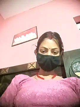 BIG QWEEN NO1 online show from March 11, 2026, 9:42 pm