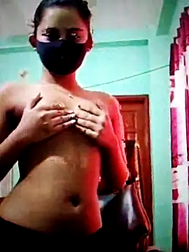 Snapshot of singhlodhij chatting on February 12, 2026, 4:29 pm singhlodhij online show from February 12, 2026, 4:29 pm