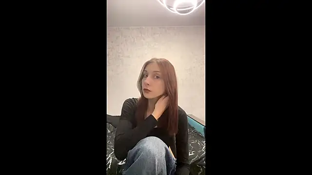 JulissaJoly online show from February 9, 2026, 2:59 pm