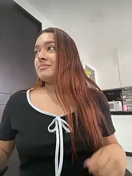 Snapshot of Emily_Harpeer chatting on February 15, 2026, 11:31 am Emily Harpeer online show from February 15, 2026, 11:31 am