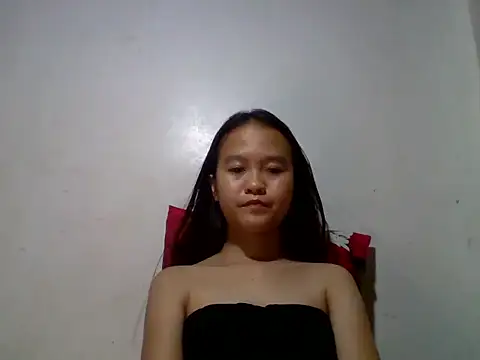 Yourlilpinayy online show from April 22, 2026, 12:34 pm