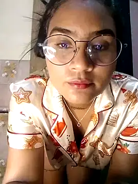 Snapshot of Zoe_Renata chatting on July 11, 2026, 2:56 am Zoe Renata online show from July 11, 2026, 2:56 am