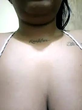 Zoe Renata online show from May 20, 2026, 7:27 am