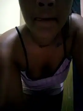 Zoe Renata online show from May 23, 2026, 8:46 am