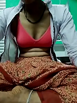 Komal4050 online show from May 13, 2026, 5:58 am