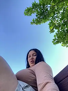Amber Sinn online show from May 24, 2026, 4:56 am