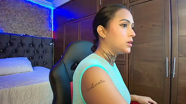 sarah escobarr online show from February 12, 2026, 11:54 am