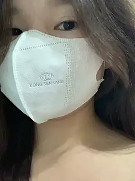 Snapshot of Rin-yiyi chatting on February 11, 2026, 5:02 pm Rin-yiyi online show from February 11, 2026, 5:02 pm