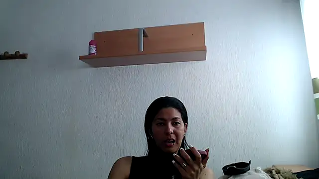 ZeforAitanna online show from May 7, 2026, 11:46 am