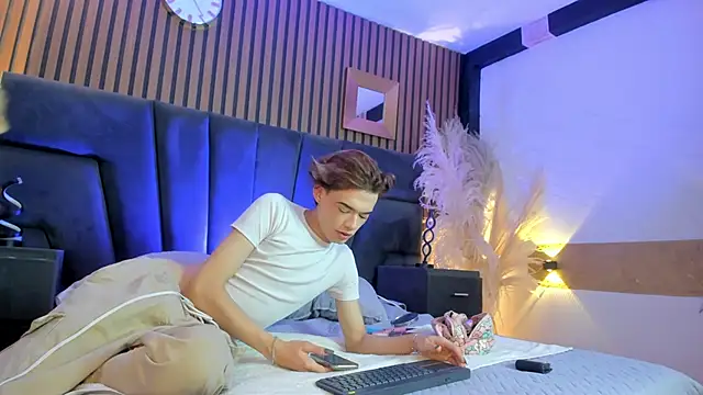 AngelDoll 1 online show from February 9, 2026, 1:47 am