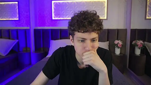 StefanBev online show from April 15, 2026, 8:09 pm