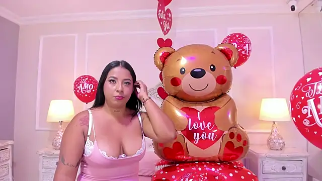 RihannaStone online show from February 14, 2026, 8:09 pm