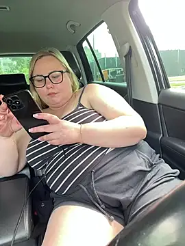 Mommy-girl-Lola online show from June 16, 2026, 10:59 am