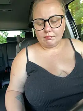 Mommy-girl-Lola online show from July 15, 2026, 11:50 am