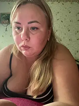 Mommy-girl-Lola online show from July 29, 2026, 11:53 am