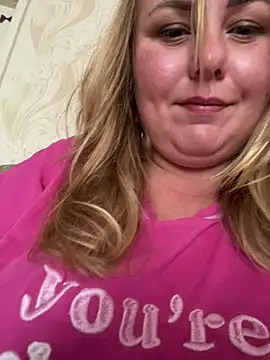 Mommy-girl-Lola online show from July 23, 2026, 10:45 am