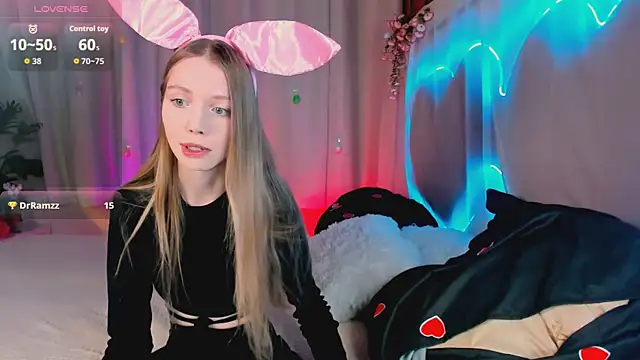 lada2k4 online show from April 2, 2026, 5:47 am