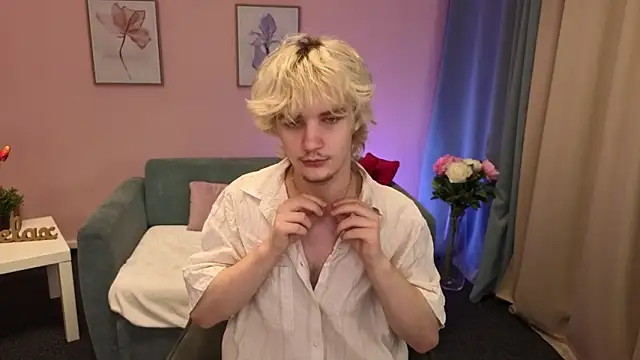 Snapshot of JameMiller chatting on February 20, 2026, 9:06 pm JameMiller online show from February 20, 2026, 9:06 pm