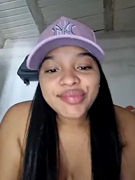 AnnaMil3J online show from February 18, 2026, 5:42 pm