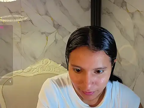 Cataleya23 a online show from April 19, 2026, 1:12 pm