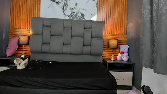  MilaRose  online show from April 9, 2026, 7:31 pm