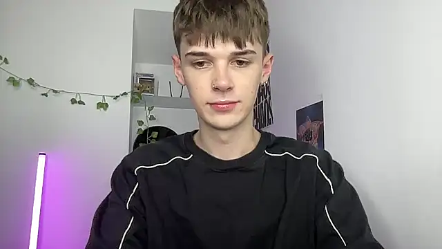 YourMilkyGuy online show from July 4, 2026, 5:39 pm