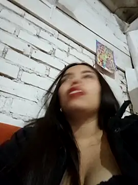 Ariana Castillo   online show from February 20, 2026, 1:13 am