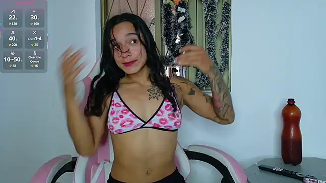 Fit valkiria online show from June 3, 2026, 8:46 pm