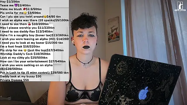 kittyfitty29 online show from February 9, 2026, 11:14 pm