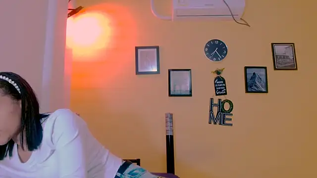 sexiempoderada18 online show from March 16, 2026, 1:59 pm