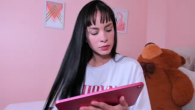 violeta rodriguezz online show from April 5, 2026, 7:42 pm