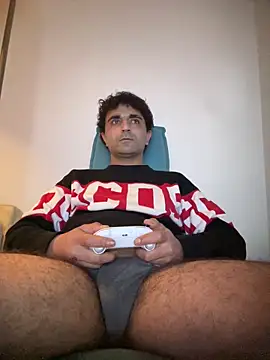 elia2711 online show from March 11, 2026, 12:15 am