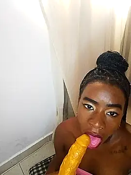 -hotebony online show from March 5, 2026, 9:00 pm