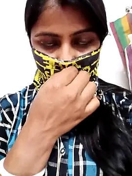 Snapshot of HotSweetisexy chatting on February 16, 2026, 1:32 pm HotSweetisexy online show from February 16, 2026, 1:32 pm