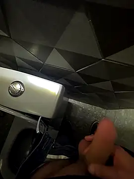 Snapshot of FORE189 chatting on February 8, 2026, 11:19 am FORE189 online show from February 8, 2026, 11:19 am