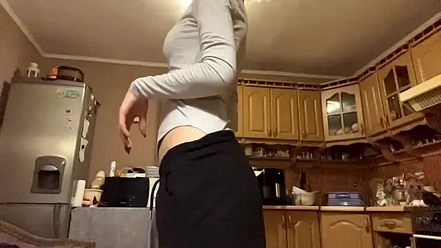 CharmingBlonde online show from February 15, 2026, 7:13 pm