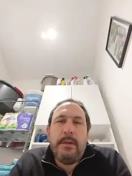 Luluberlu04 online show from May 13, 2026, 3:46 am