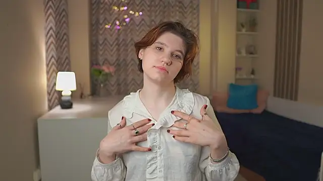 BelleHayton online show from February 18, 2026, 2:57 pm