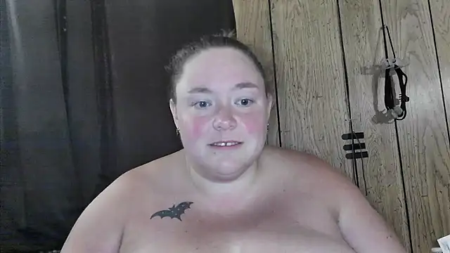 ladylynn13 online show from July 1, 2026, 7:36 pm