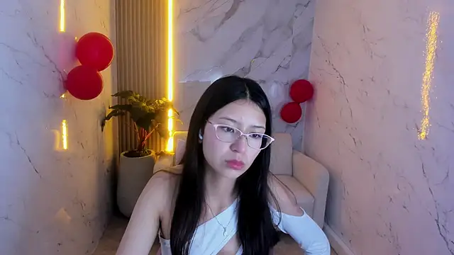 Snapshot of dani_tf chatting on February 16, 2026, 12:48 pm dani tf online show from February 16, 2026, 12:48 pm