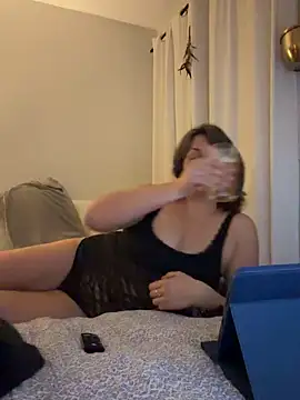 mshunny online show from February 11, 2026, 4:12 am