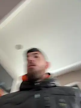 Snapshot of maestroboris95 chatting on February 13, 2026, 11:43 am maestroboris95 online show from February 13, 2026, 11:43 am