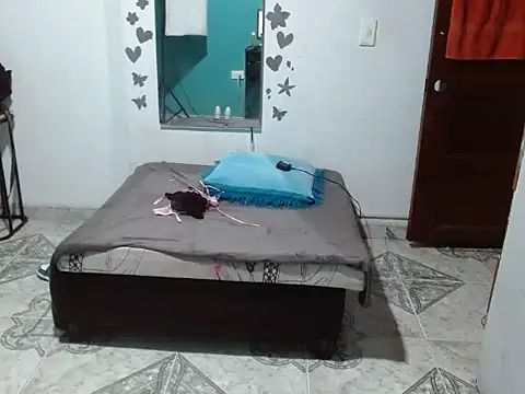 Luna white1 online show from March 19, 2026, 12:49 pm