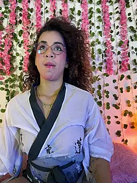 Snapshot of Woo_isDaphne chatting on February 16, 2026, 11:57 pm Woo isDaphne online show from February 16, 2026, 11:57 pm